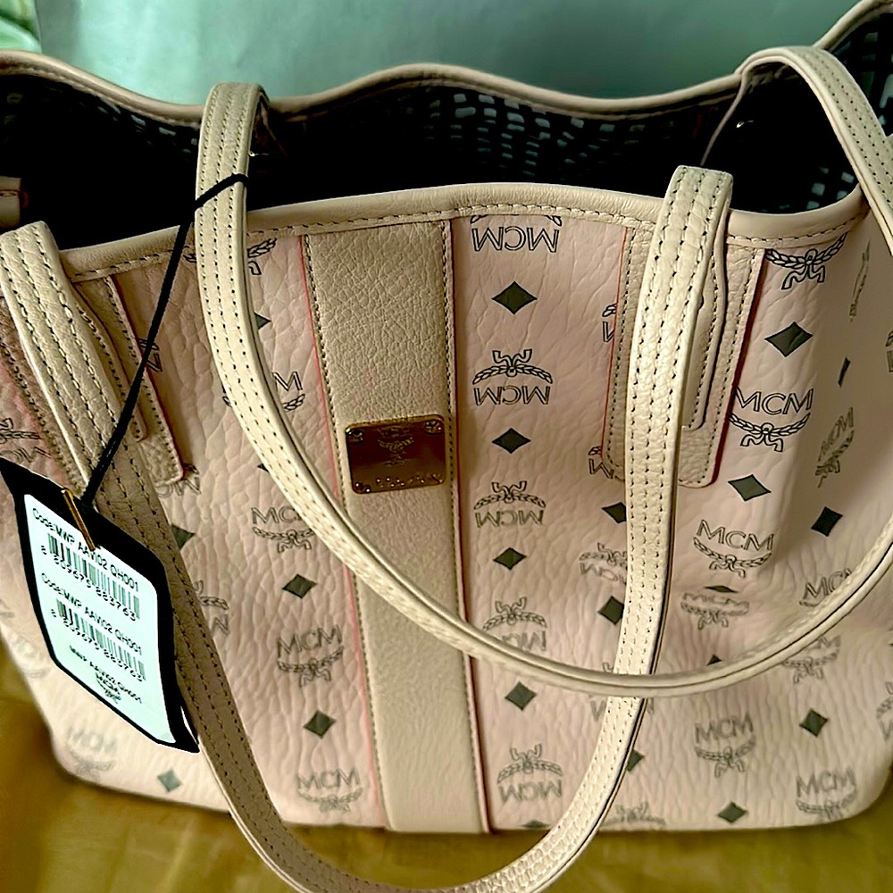 Mcm tote bag (medium), comes with the original dust bag